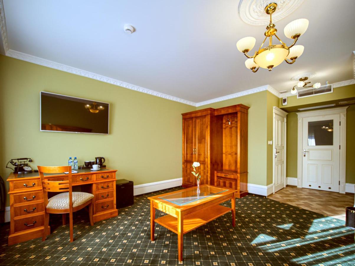 Aparthotel Hubertus 비아위스토크 외부 사진